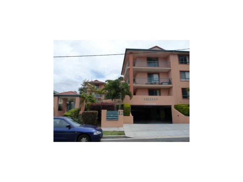 2/12 Gillian Lane, Southport QLD 4215