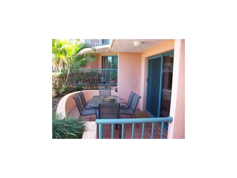 2/12 Gillian Lane, Southport QLD 4215