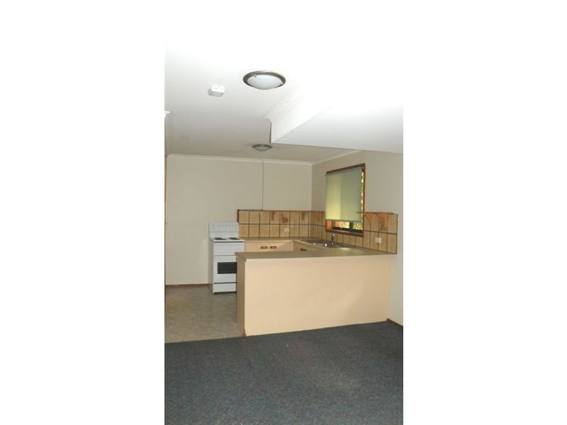 2/57 Benowa, Southport QLD 4215