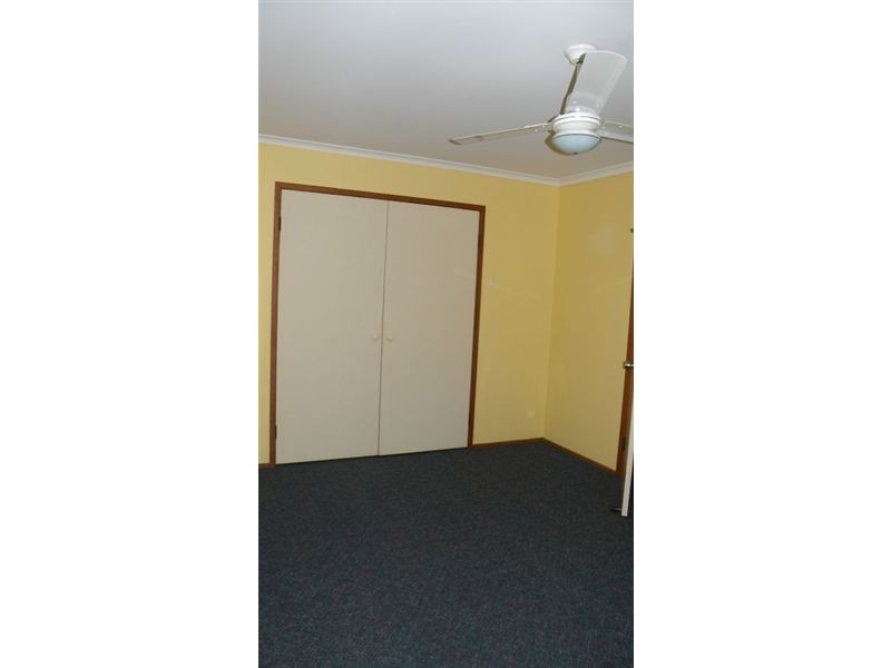 2/57 Benowa, Southport QLD 4215