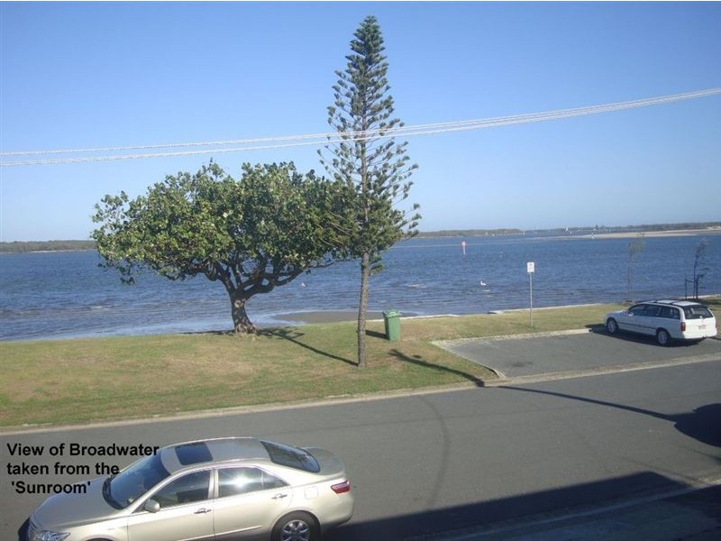 6 Anglers Esp, Runaway Bay QLD 4216