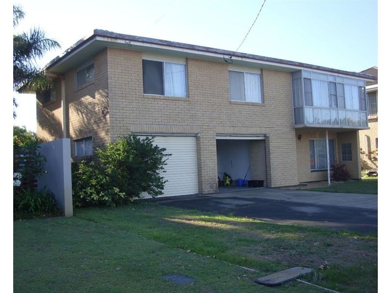 6 Anglers Esp, Runaway Bay QLD 4216