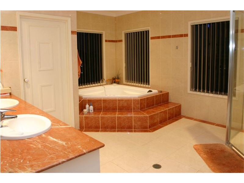 23 Norseman Ct, Paradise Waters QLD 4217