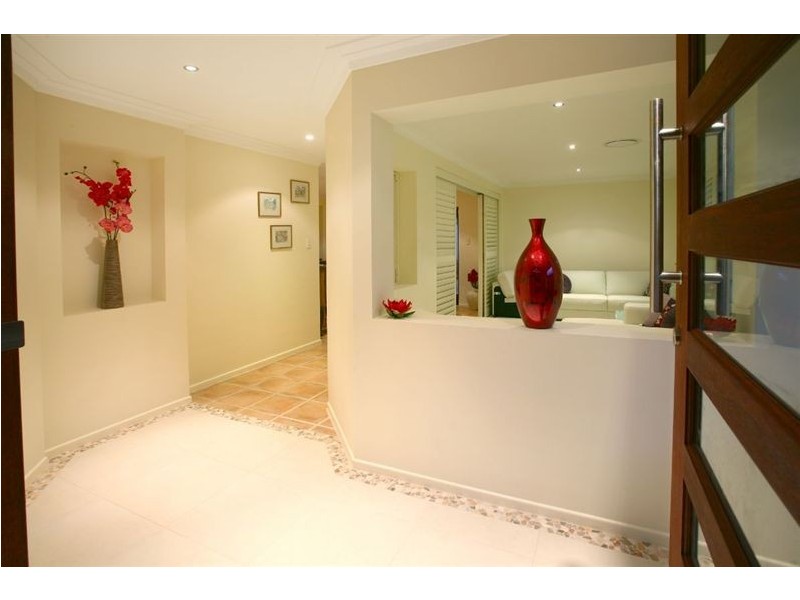 7 Capistrano Ct, Southport QLD 4215