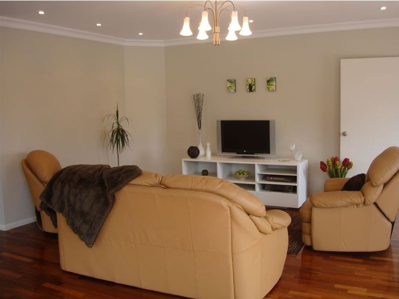 49/40 “Surfers Waters Estate” Cotlew St East, Southport QLD 4215