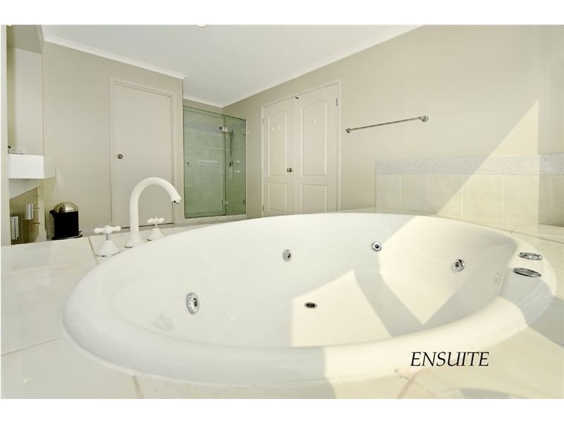 49/40 “Surfers Waters Estate” Cotlew St East, Southport QLD 4215