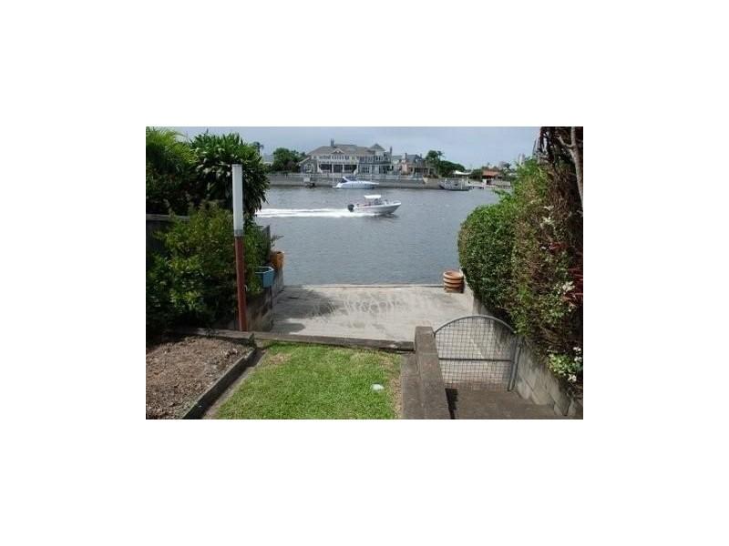 147 Monaco, Broadbeach Waters QLD 4218