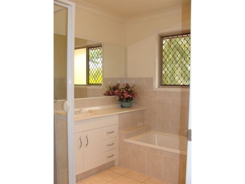 1/109 Pohlman St, Southport QLD 4215