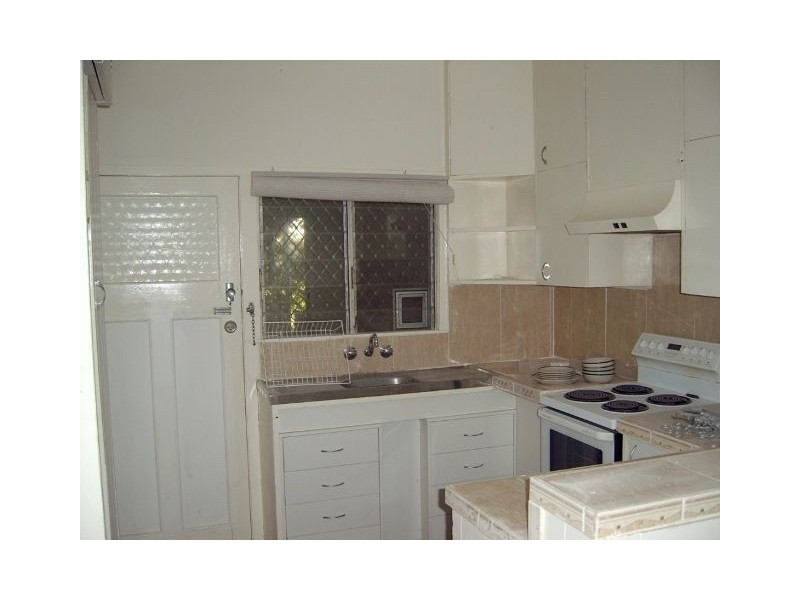 36 Whitby Street, Southport QLD 4215