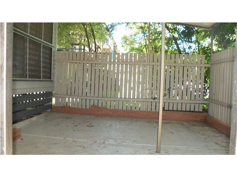 36 Whitby Street, Southport QLD 4215