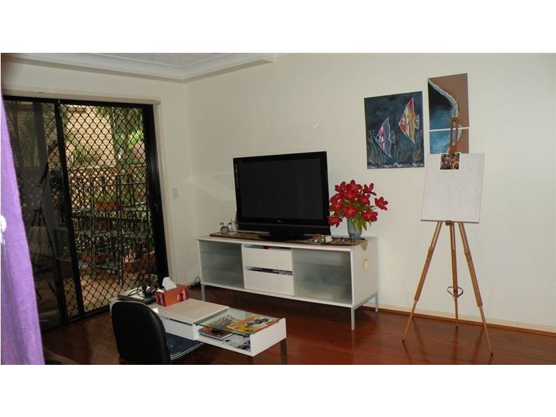 5/27 Chester Terrace, Southport QLD 4215