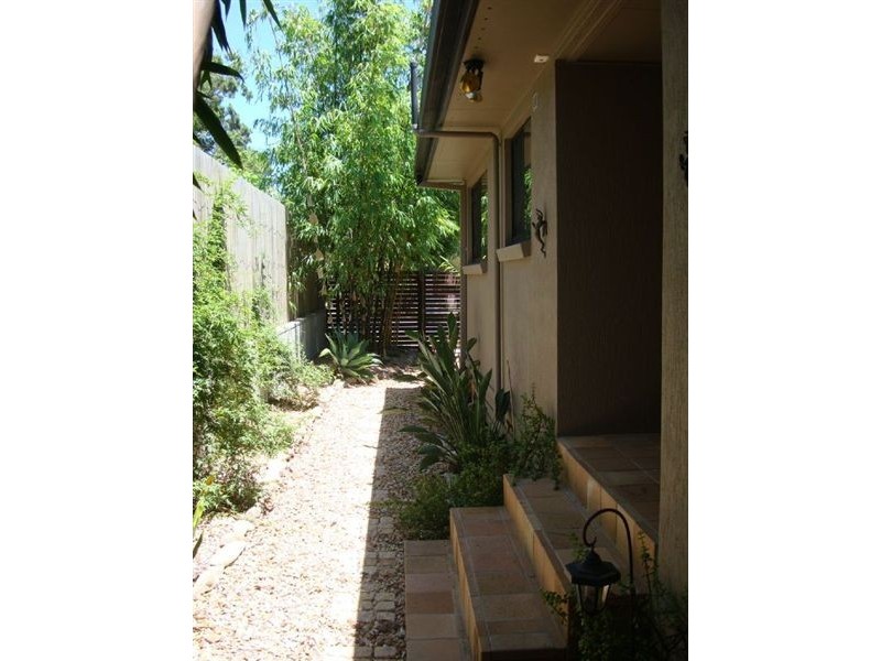 1/87 Whiting Street, Labrador QLD 4215