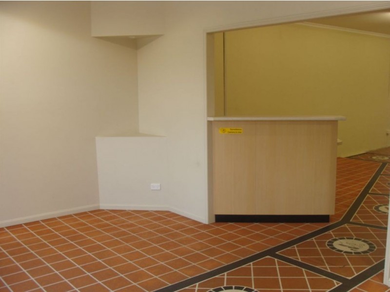 2/152 Siganto Drive, Helensvale QLD 4212