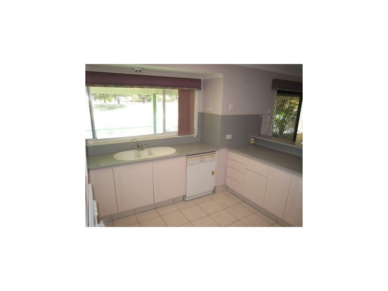 18 Cocos Crescent, Broadbeach Waters QLD 4218