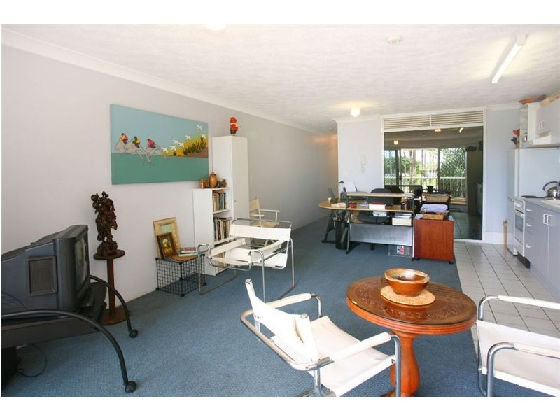 2/30 Marine Pde, Southport QLD 4215