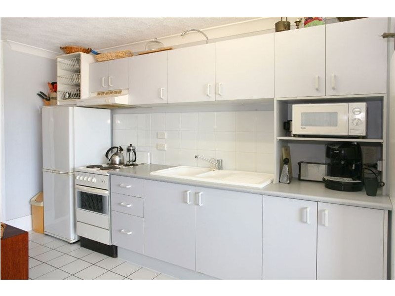 2/30 Marine Pde, Southport QLD 4215