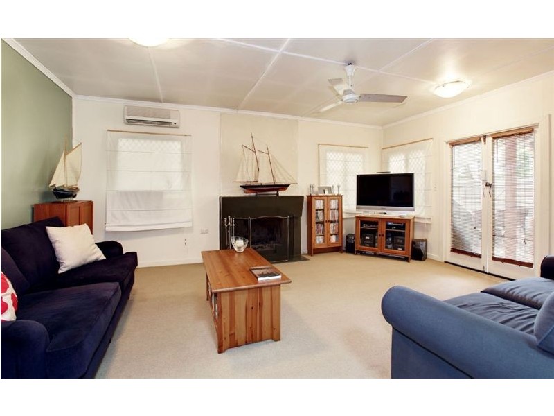 37 Stevens St, Southport QLD 4215