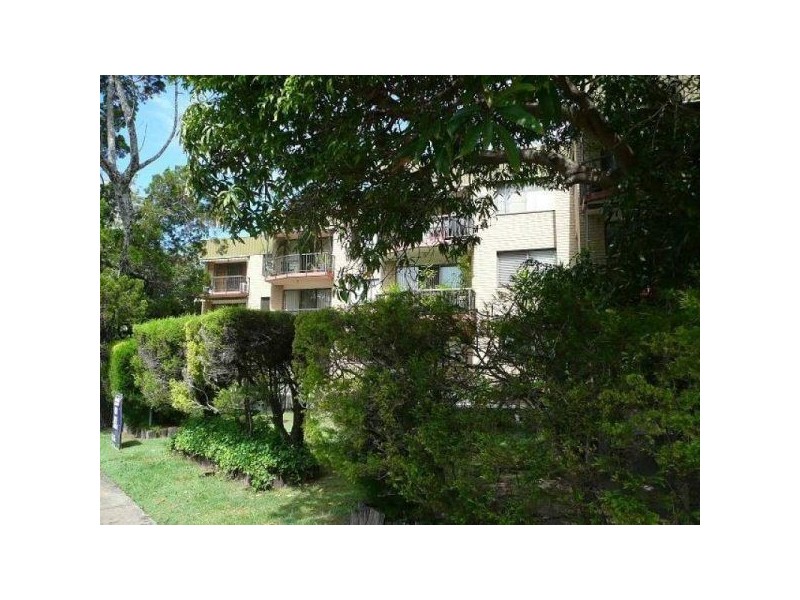 8/23 Heath St, Southport QLD 4215