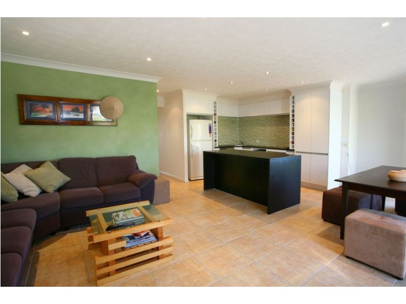 14/68 Stanhill Drive, Chevron Island QLD 4217