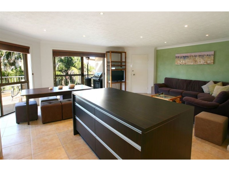 14/68 Stanhill Drive, Chevron Island QLD 4217