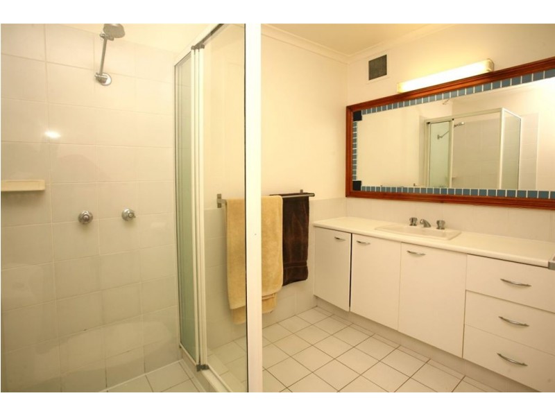 14/68 Stanhill Drive, Chevron Island QLD 4217