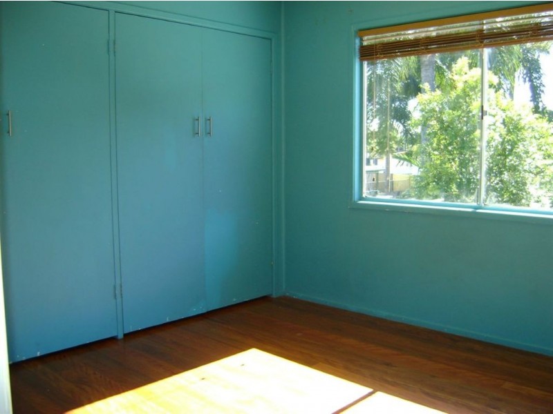 14 Rodlan Parade, Labrador QLD 4215