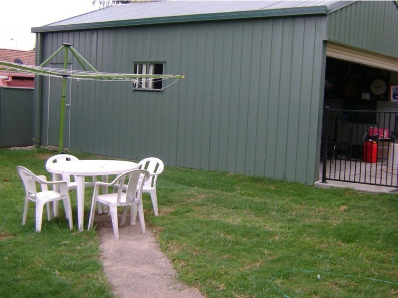 14 Rodlan Parade, Labrador QLD 4215