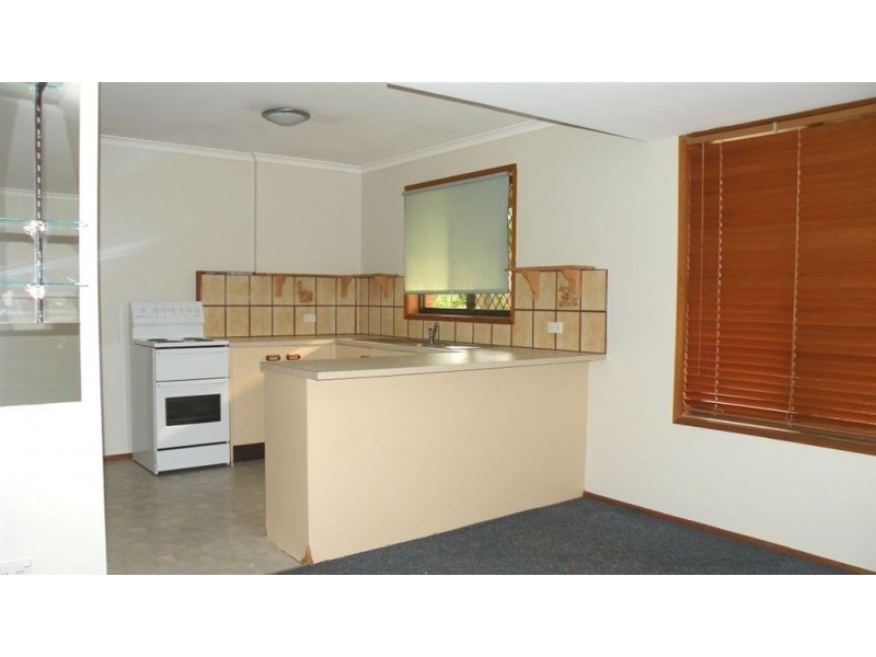 4/57 Benowa Road, Southport QLD 4215
