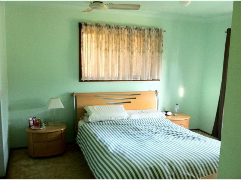 52 Pappas Way, Carrara QLD 4211