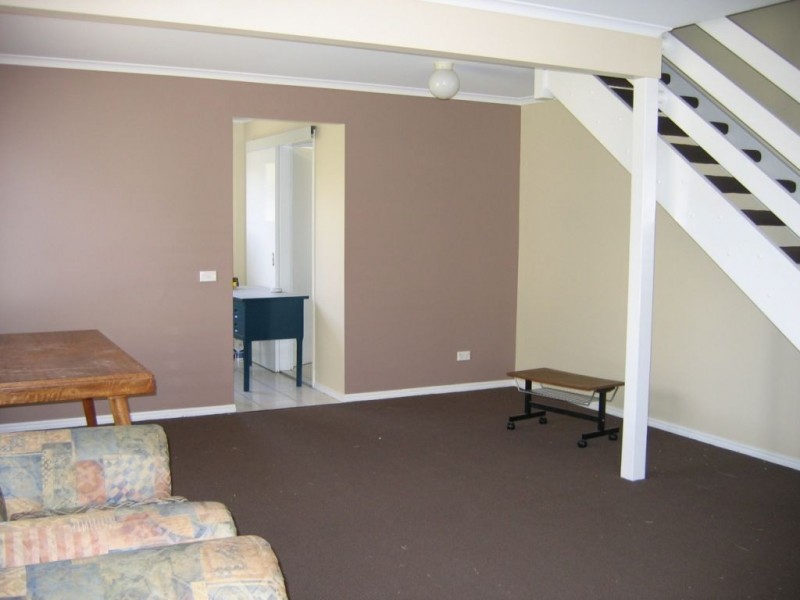 52 Pappas Way, Carrara QLD 4211