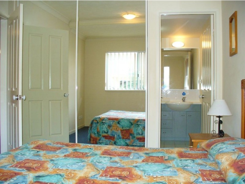 55/148 Marine Parade, Southport QLD 4215