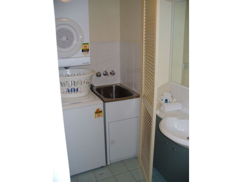 55/148 Marine Parade, Southport QLD 4215