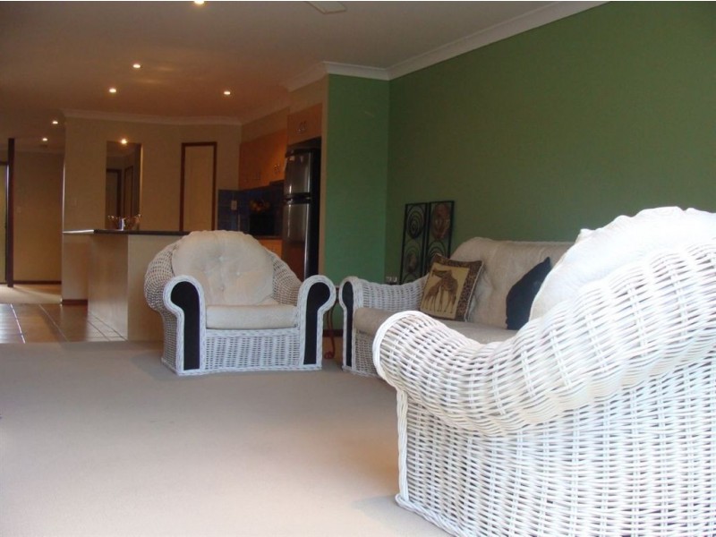 2/68 Stevens St, Southport QLD 4215