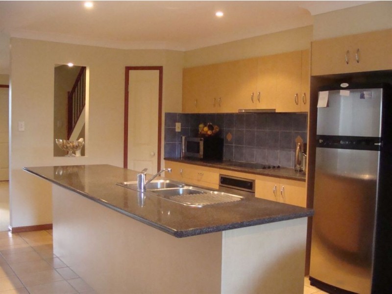 2/68 Stevens St, Southport QLD 4215