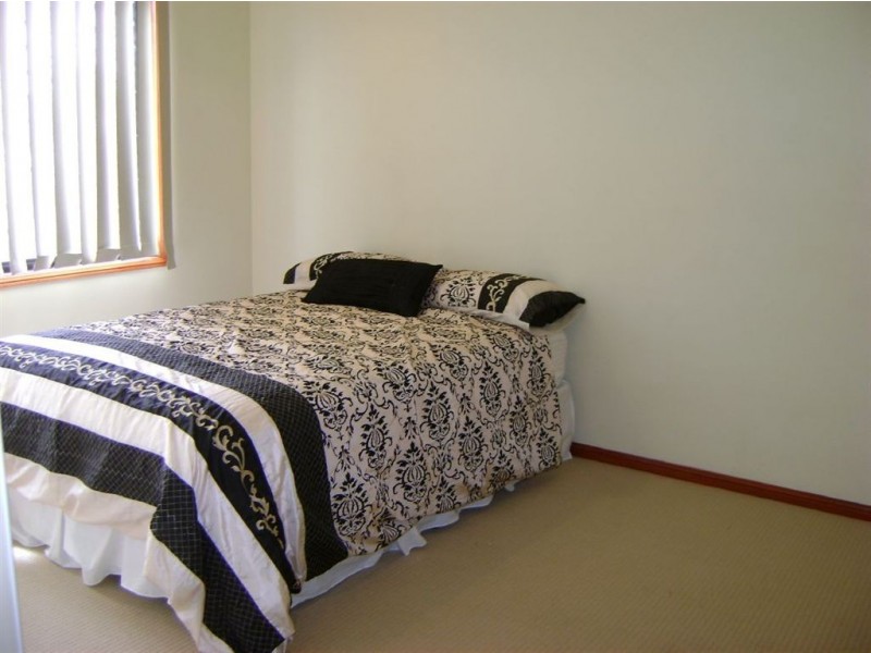 2/68 Stevens St, Southport QLD 4215