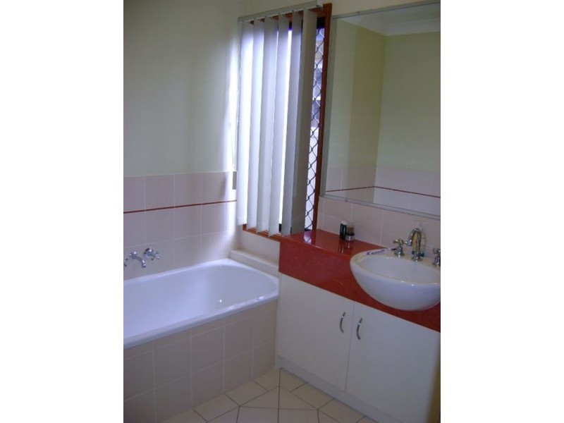 2/68 Stevens St, Southport QLD 4215