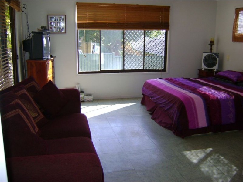 12 Coolibah St, Southport QLD 4215