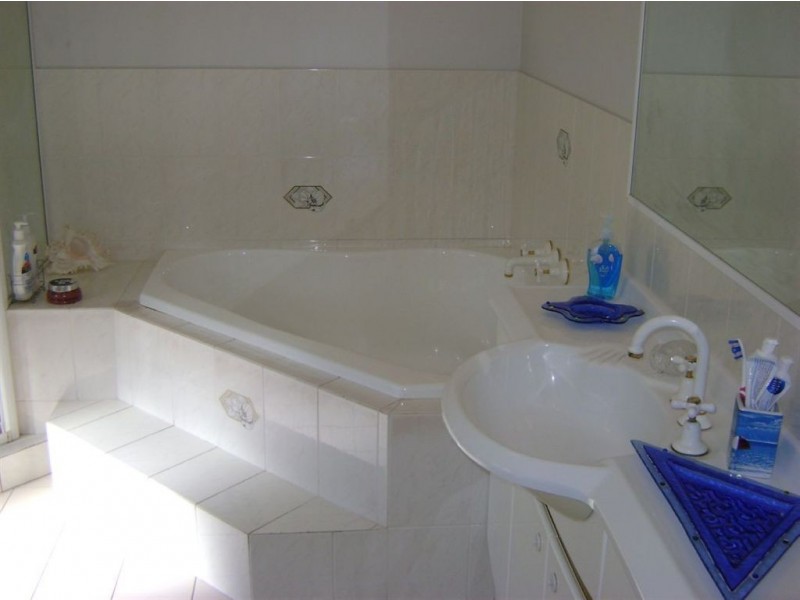 12 Coolibah St, Southport QLD 4215