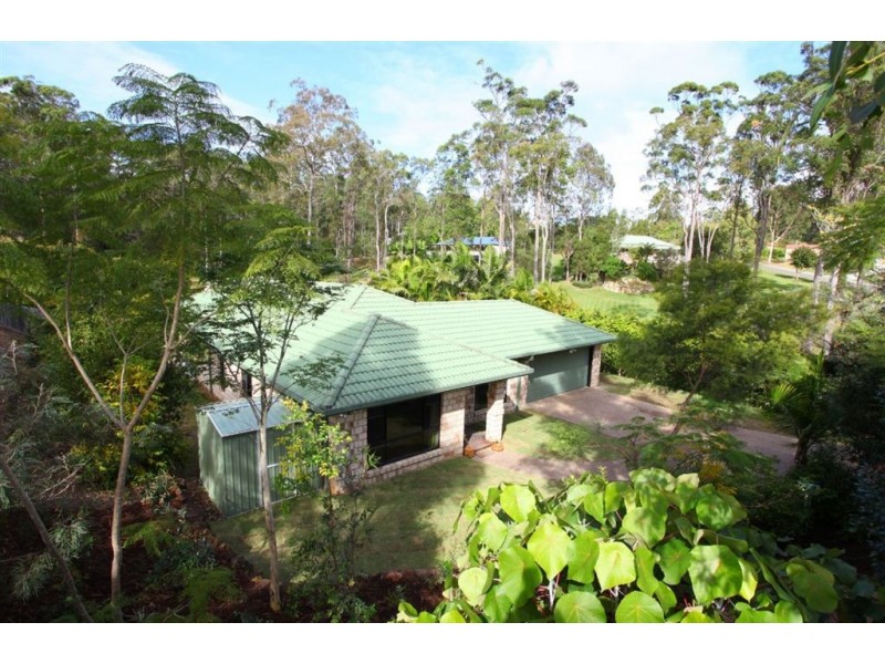 8 The Oval Dr, Mount Nathan QLD 4211