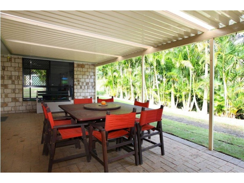 8 The Oval Dr, Mount Nathan QLD 4211