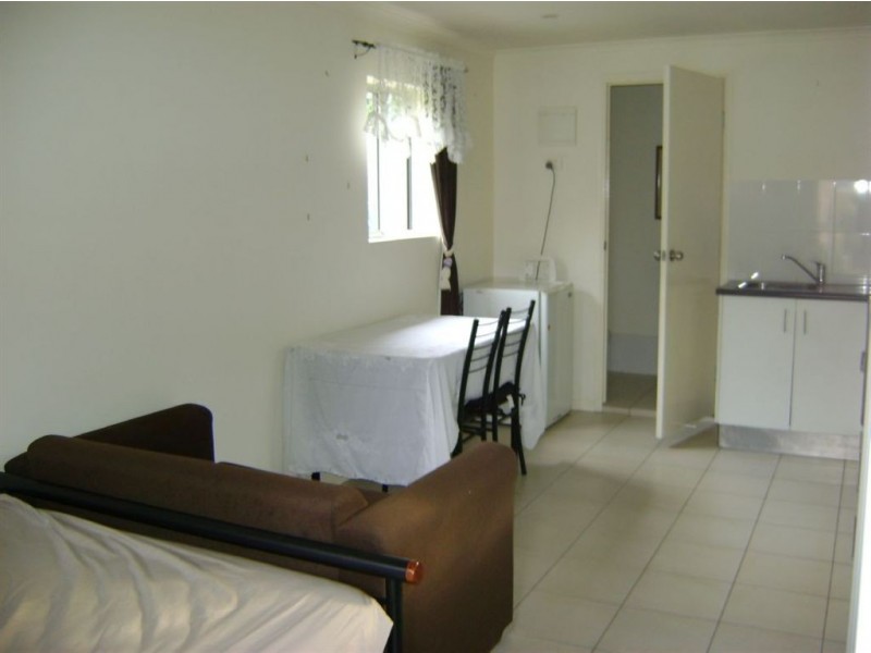 19a Second Avenue, Labrador QLD 4215