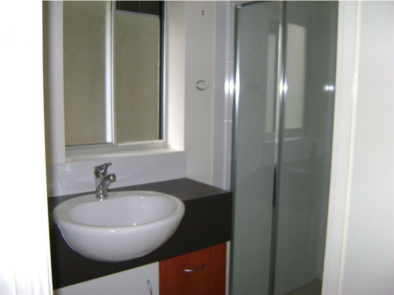 19a Second Avenue, Labrador QLD 4215