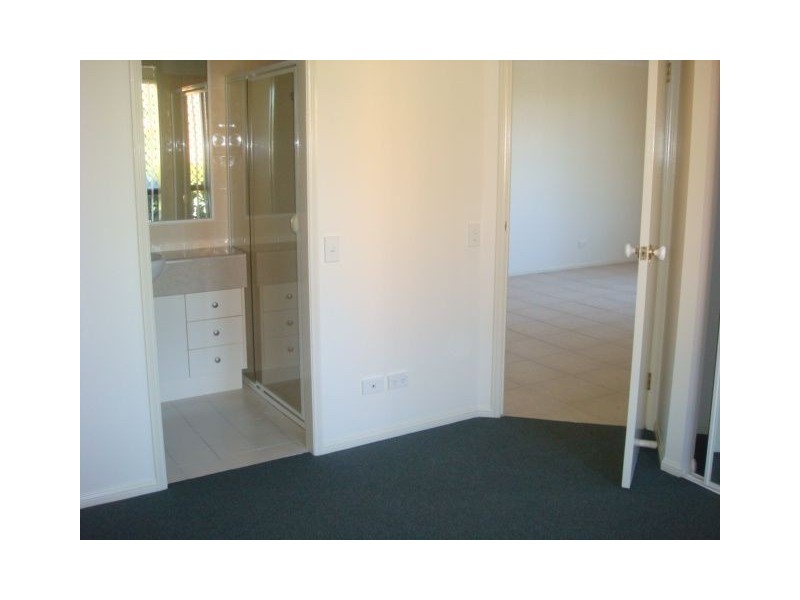 12/20 Brown St, Labrador QLD 4215