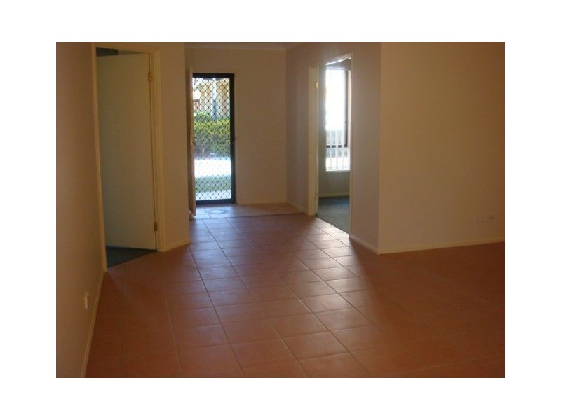 12/20 Brown St, Labrador QLD 4215