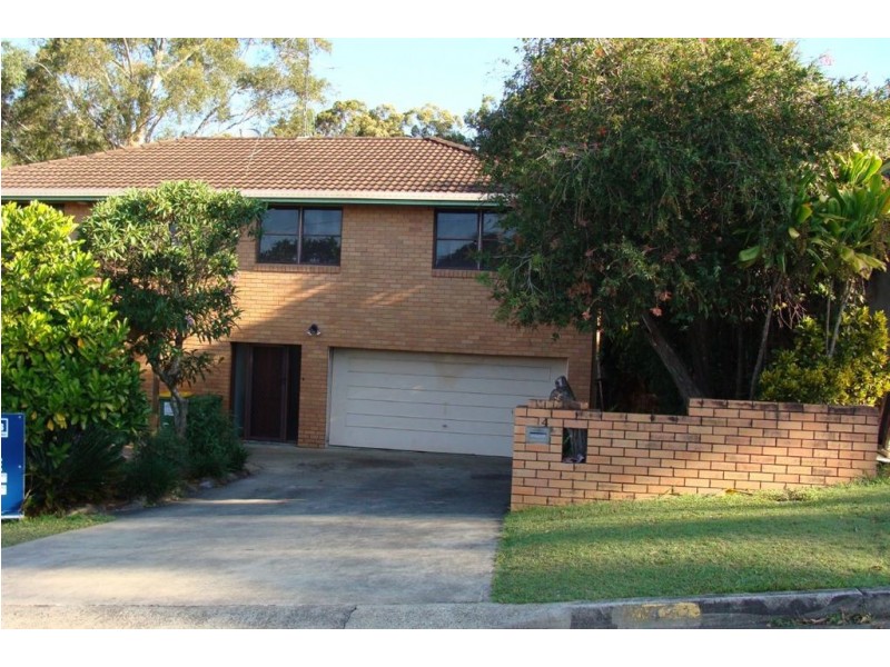 4 Blake St, Southport QLD 4215