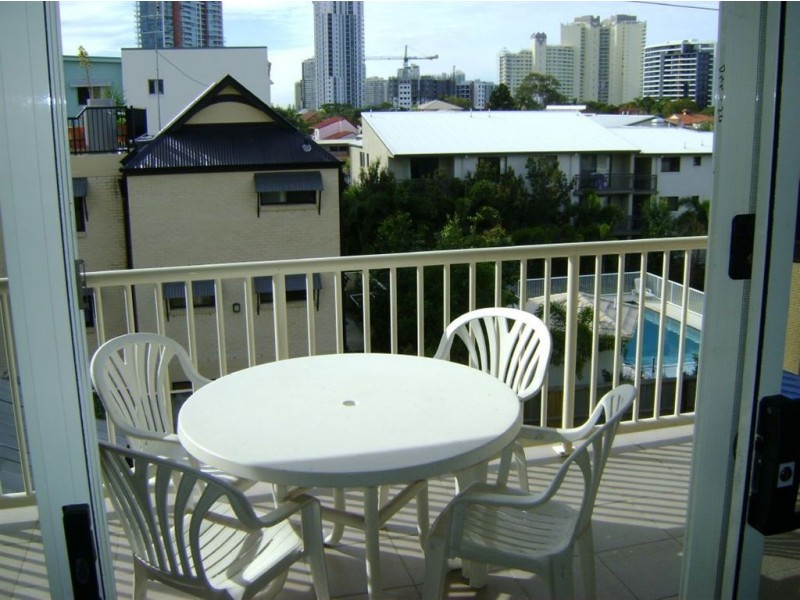 24/64-66 Queen St, Southport QLD 4215