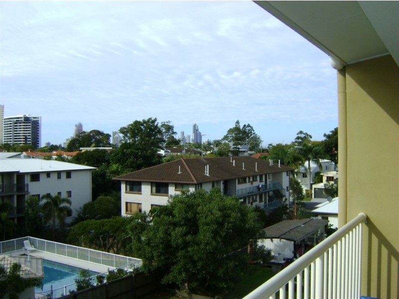 24/64-66 Queen St, Southport QLD 4215