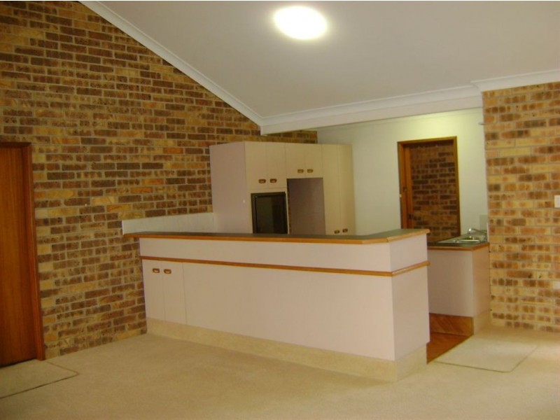 2/9 College Avenue, Southport QLD 4215