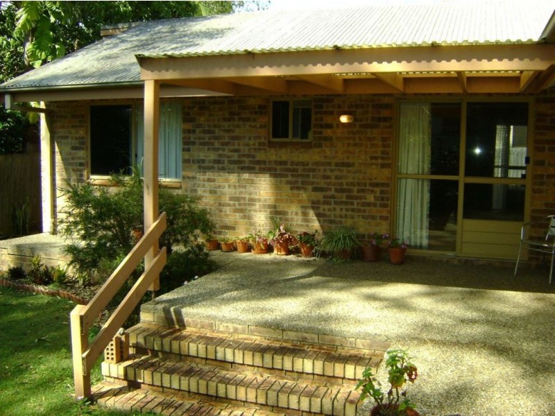 2/9 College Avenue, Southport QLD 4215