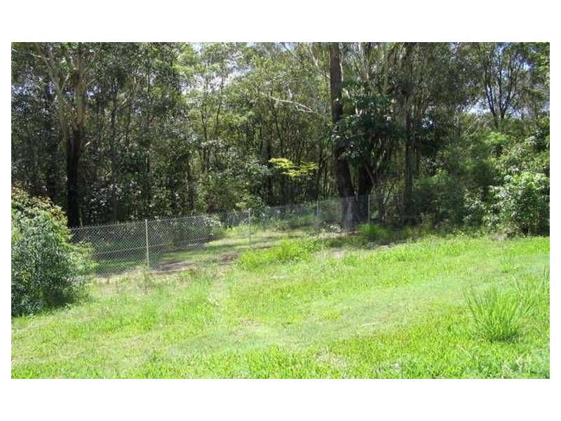 71 Ridgeway Avenue, Southport QLD 4215